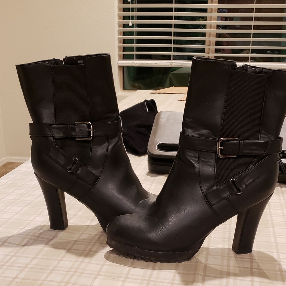 Black boots